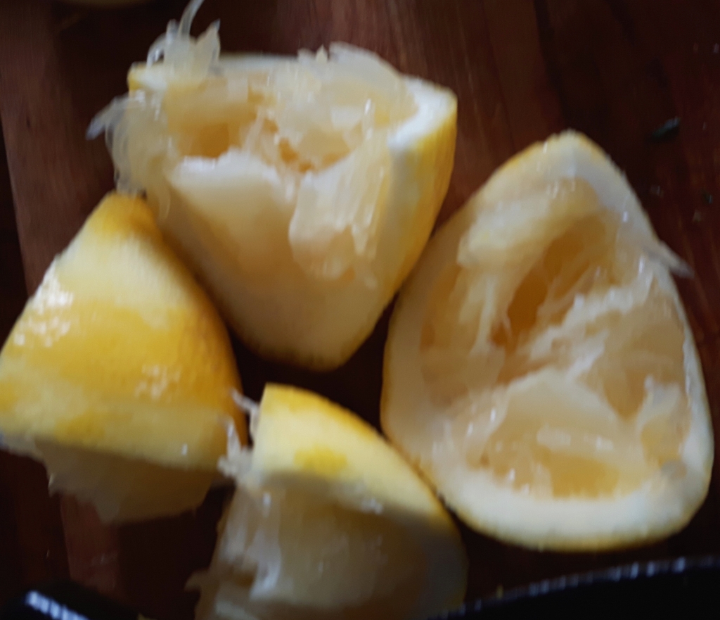 Freshly squeezed lemon
