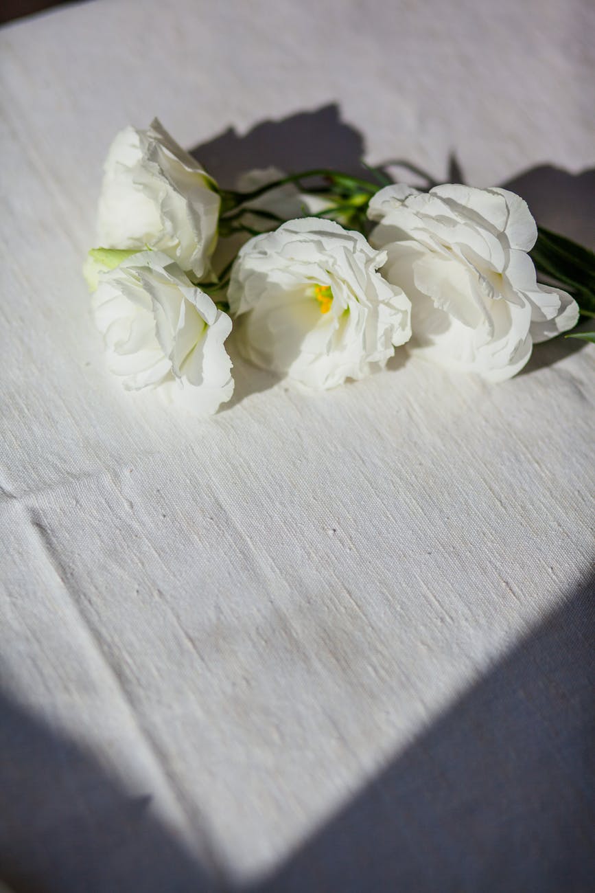 Linen tablecloth with flowers
